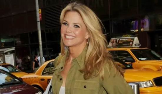 超模Christie Brinkley她被稱為“超模奶奶”因此不顯老青春永駐！